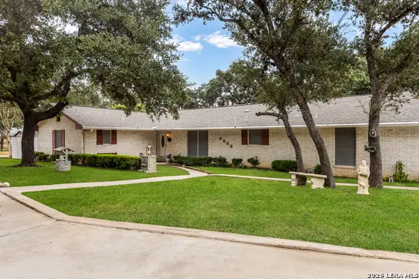 9858 Scenic Hills Dr, San Antonio, TX 78255