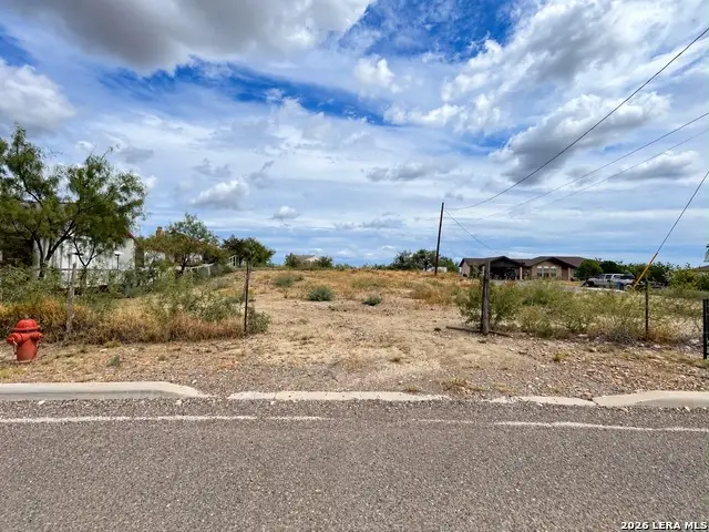 158 Chula Vista Rd, Eagle Pass, TX 78852 - #1