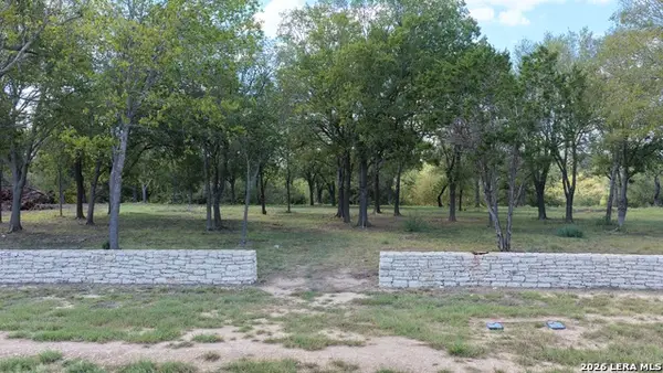 264 Riverfront Dr, New Braunfels, TX 78132