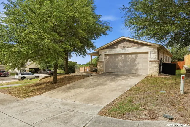 5776 Maxfli Dr, Schertz, TX 78108 - #2