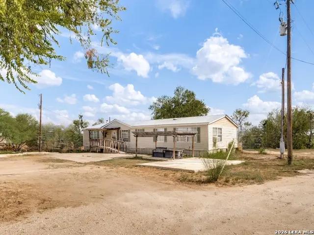 264 County Road 7710, Devine, TX 78016 - #1