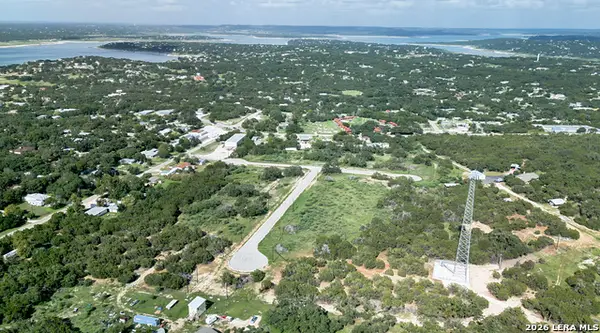 247 Sliprock Dr, Canyon Lake, TX 78133