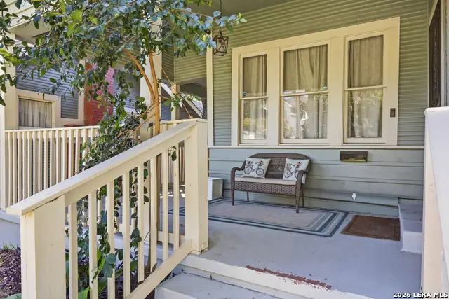 506 E Evergreen St, San Antonio, TX 78212 - #2