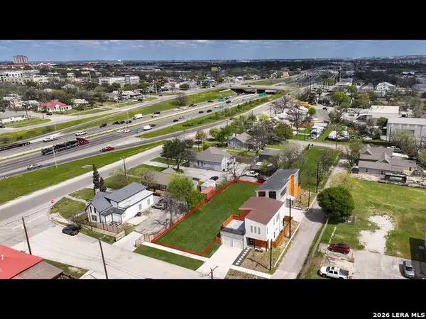 122 Pierce, San Antonio, TX 78208