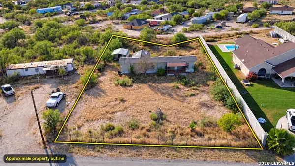 174 Remington Dr, Eagle Pass, TX 78852