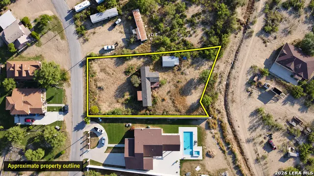 174 Remington Dr, Eagle Pass, TX 78852 - #3
