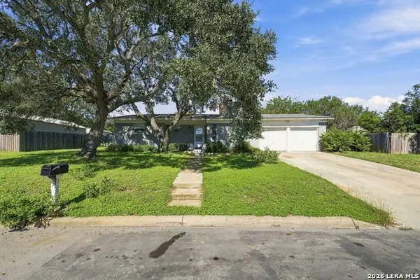 332 Mack Hollimon Dr, Kerrville, TX 78028