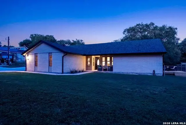 1260 Flaming Oak Dr, New Braunfels, TX 78132 - #2