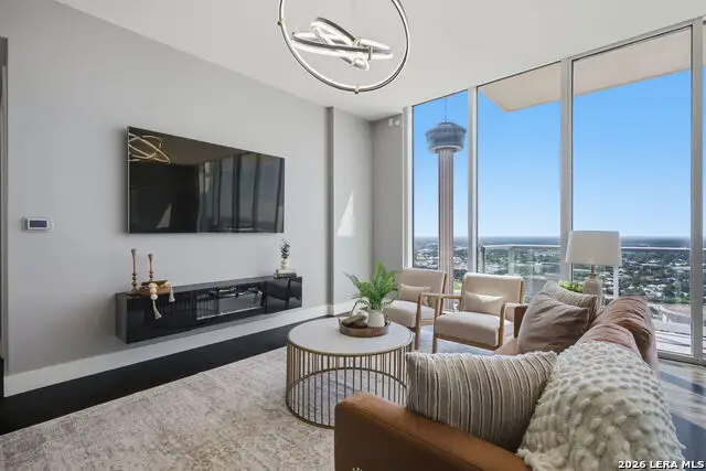 610 E Market St #UNIT 2605, San Antonio, TX 78205 - #1