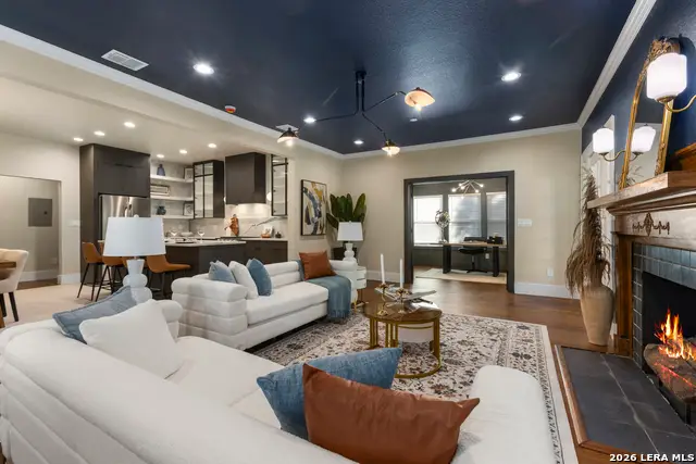 315 E Craig Pl, San Antonio, TX 78212 - #3