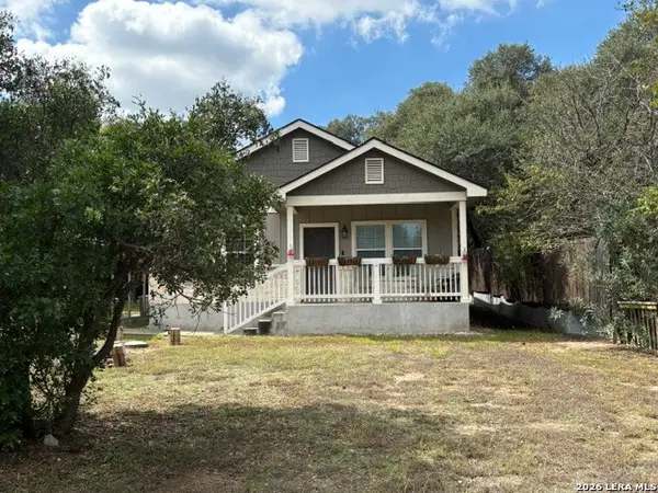 105 Cedar Lane Dr, Canyon Lake, TX 78133