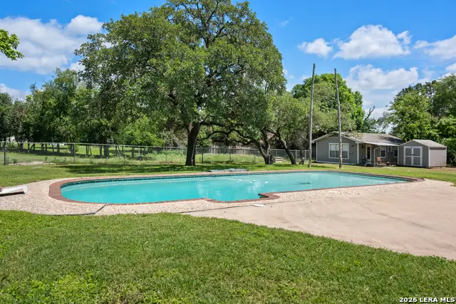 117 West Ln, Kerrville, TX 78028 - #1