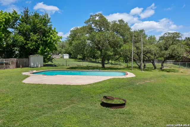 117 West Ln, Kerrville, TX 78028 - #3
