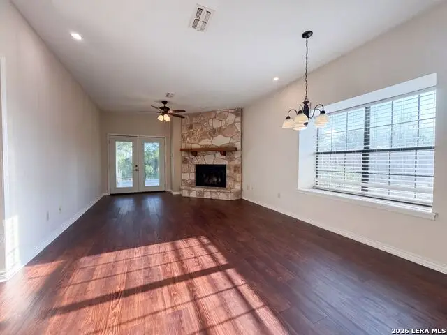 474 Seele St #6B, New Braunfels, TX 78130 - #3