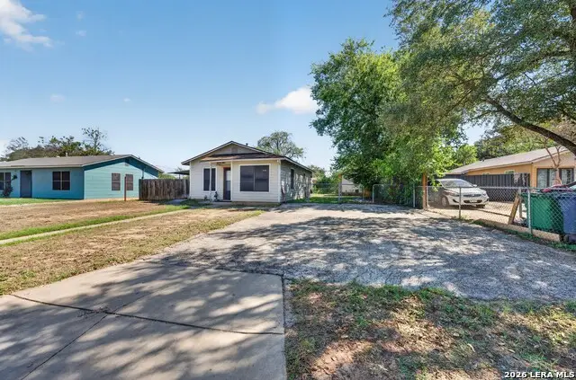 330 Bickley St, San Antonio, TX 78221 - #2