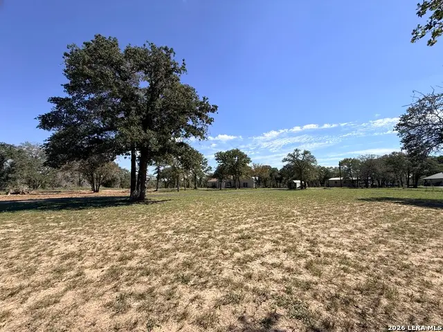 444 Shannon Rdg, Floresville, TX 78114 - #3