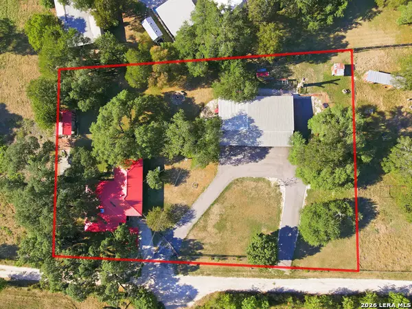 312 Gerald Dr, Blanco, TX 78606