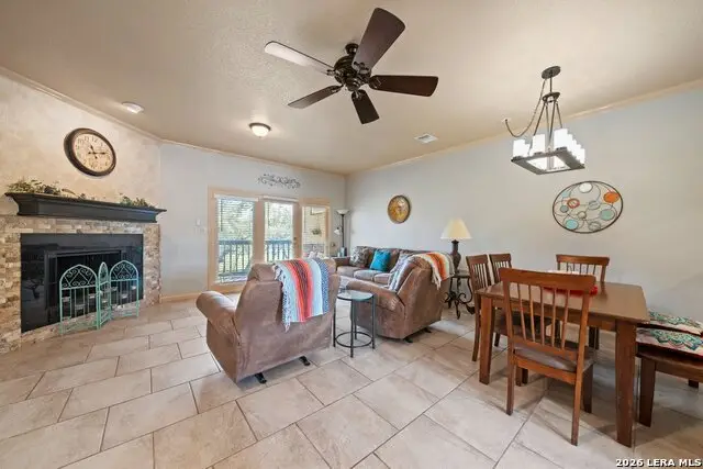 421 Watts #B5, Canyon Lake, TX 78133 - #3