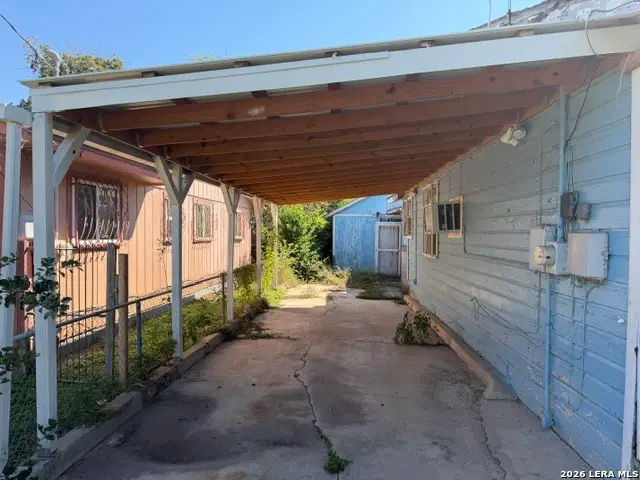 326 S San Joaquin Ave, San Antonio, TX 78237 - #3