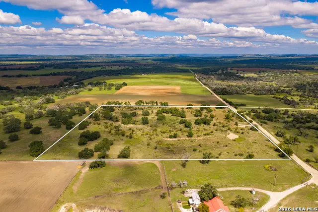 3145 N Grape Creek Rd, Fredericksburg, TX 78624 - #1