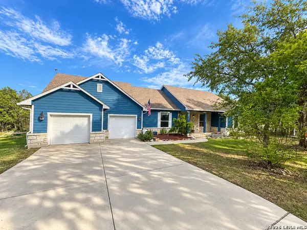 721 Hilltop Rdg, New Braunfels, TX 78132