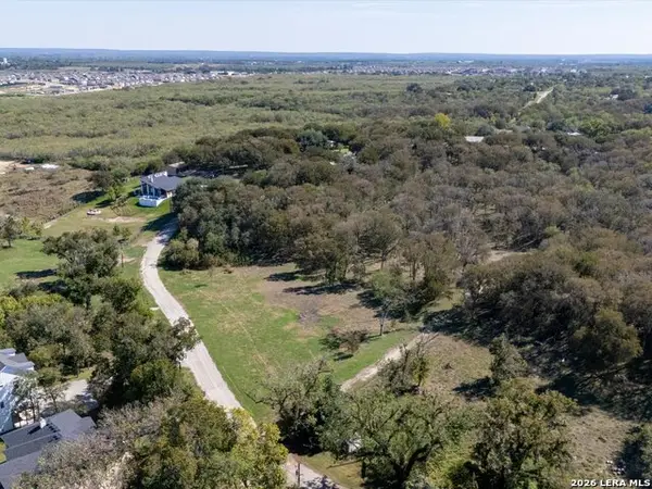 TBD Chickasaw Center, Seguin, TX 78155