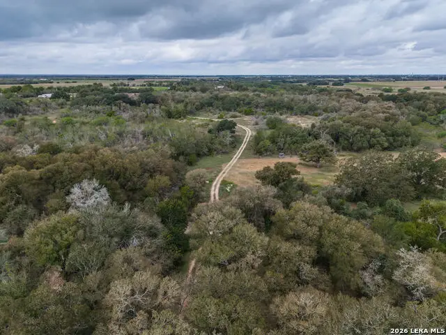 581 Eden Rd, Seguin, TX 78155 - #1