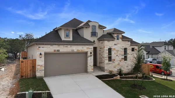 165 Allin Oaks, Universal City, TX 78148