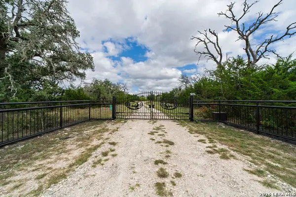 1445 Fm 479, Harper, TX 78631