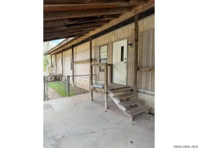 709 Ridgecliff Dr, New Braunfels, TX 78130 - #3