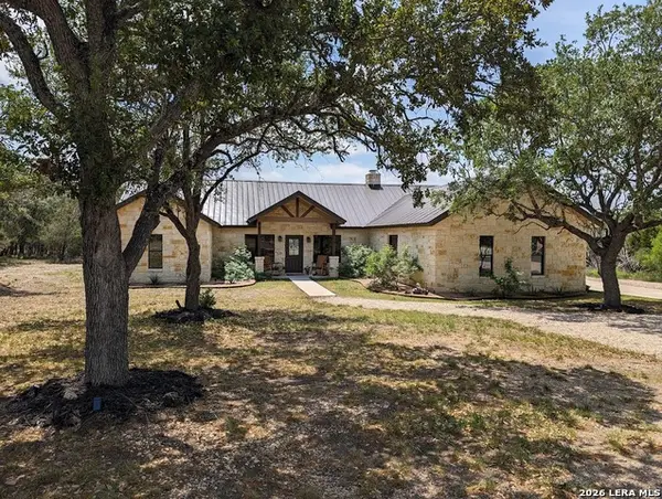 1617 Mountain Valley, ConCan, TX 78838