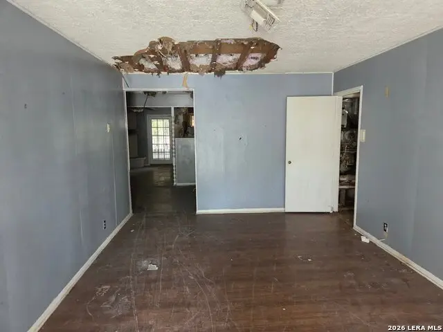 247 Marmok Ave, San Antonio, TX 78220 - #2