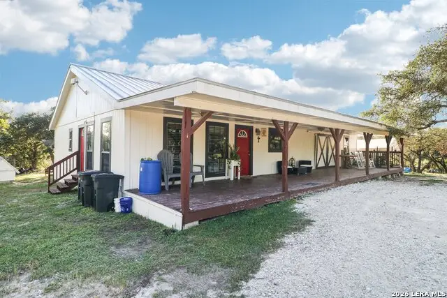 105 Cub Ln, Kerrville, TX 78028 - #2