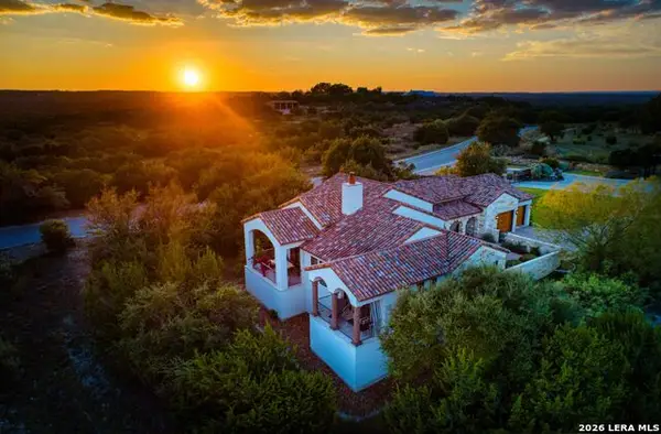 5 Di Lusso Dr, Boerne, TX 78006