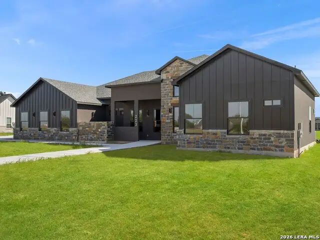 223 Double Creek Loop, Seguin, TX 78155 - #2