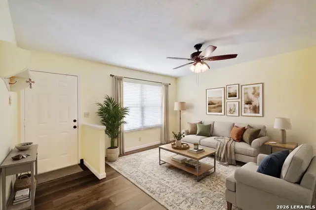 111 Shadow Valley Dr, San Antonio, TX 78227 - #3