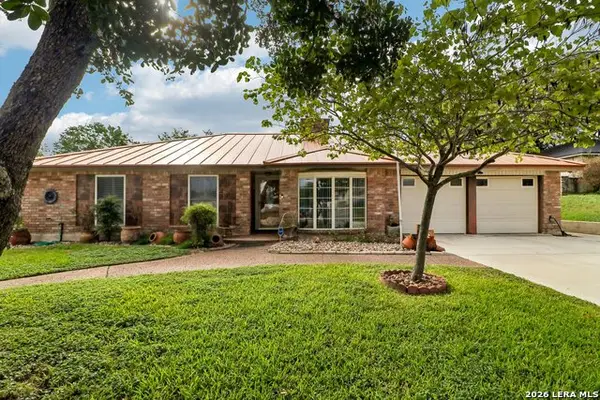 102 Meadowland, Universal City, TX 78148