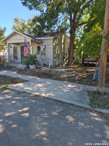 208 N Mesquite St, San Antonio, TX 78202 - #2