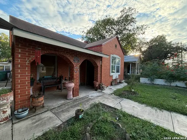 810 Dawson St, San Antonio, TX 78202