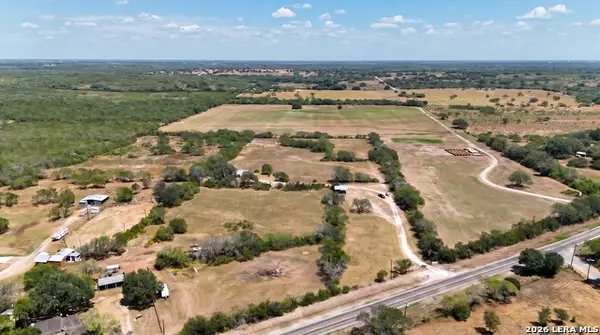 4320 Fm 673, Beeville, TX 78102