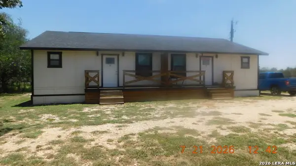 425 Post Oak Rd, Poteet, TX 78065
