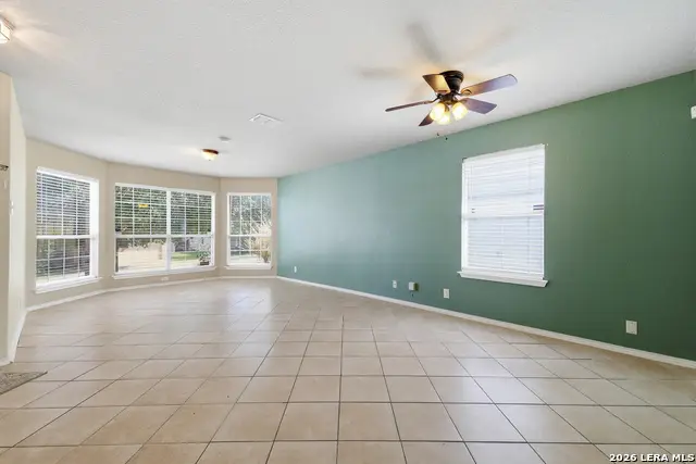 419 Dolly Dr, Converse, TX 78109 - #3
