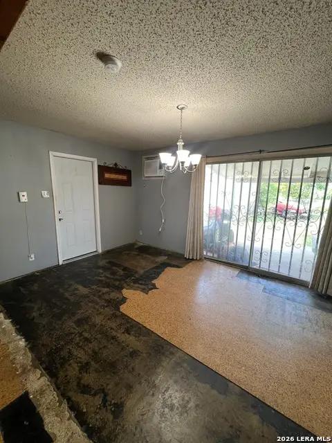 215 Rock Valley Dr, San Antonio, TX 78227 - #3
