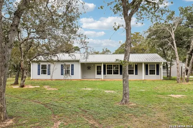 240 Oak Hollow Dr, La Vernia, TX 78121 - #2