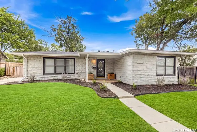 357 Tuttle Rd, Terrell Hills, TX 78209 - #1