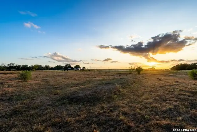 425 Seawillow Rd, Lockhart, TX 78644 - #1