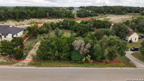 233 Paradise Hls, New Braunfels, TX 78132