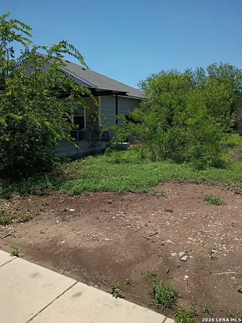 222 Oklahoma St, San Antonio, TX 78237 - #3