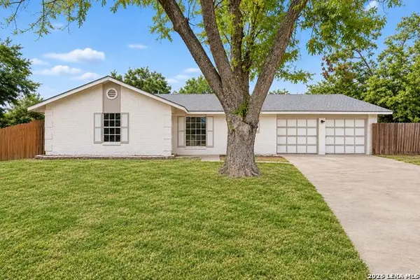 5302 La Cieniga, San Antonio, TX 78233
