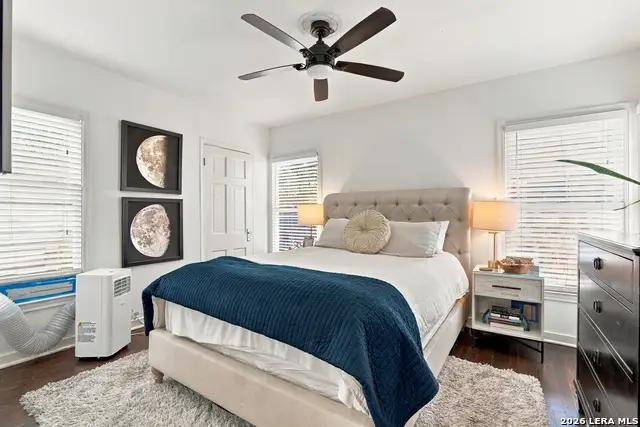 515 W Norwood Ct, San Antonio, TX 78212 - #3